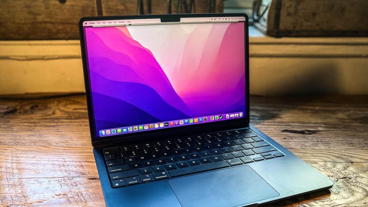 Отличия MacBook Air M1, M2, M3 и M4. Угадайте, какой MacBook Air перед вами: M2, M3 или M4? Изображение: cnet.com. Фото.