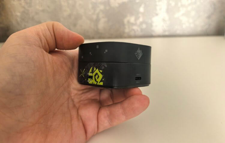 Беспроводная док-станция UGREEN с MagSafe. Сложите док-станцию и возьмите с собой. Беспроводная док-станция UGREEN с MagSafe. Сложите док-станцию и возьмите с собой. Фото.