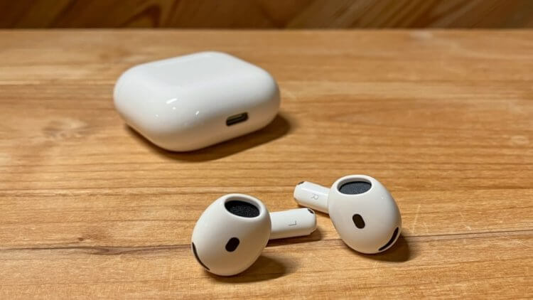 Беспроводные наушники AirPods 4. AirPods 4 без шумоподавления подойдут тем, для кого качество звука отходит на второй план. Изображение: uk.pcmag.com. Беспроводные наушники AirPods 4. AirPods 4 без шумоподавления подойдут тем, для кого качество звука отходит на второй план. Изображение: uk.pcmag.com. Фото.