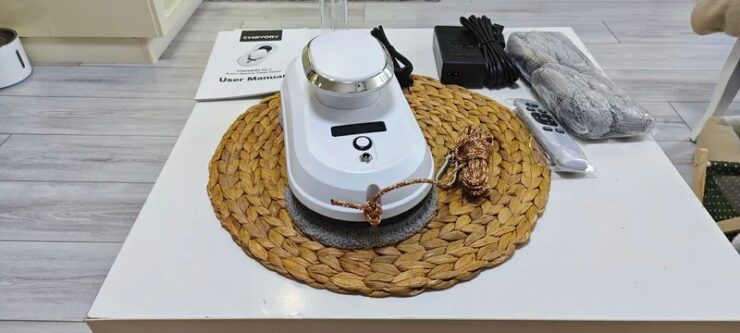 Робот для мытья окон. Очень удобный мойщик окон для всех. Фото.