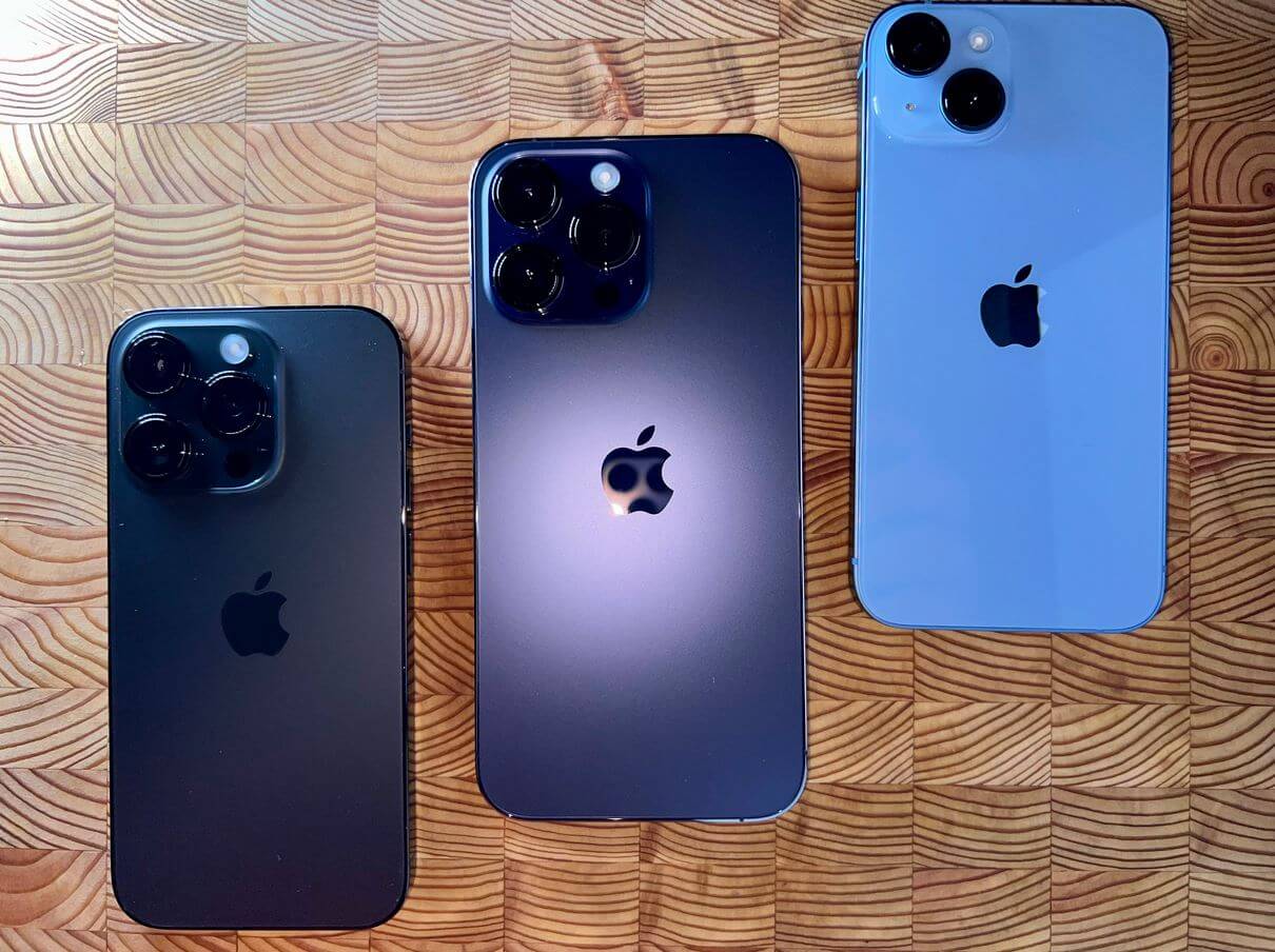 Зачем Трамп отменил пошлины. Apple не в силах производить iPhone в США — это требует больших затрат. Фото: techcrunch.com. Зачем Трамп отменил пошлины. Apple не в силах производить iPhone в США — это требует больших затрат. Фото: techcrunch.com. Фото.