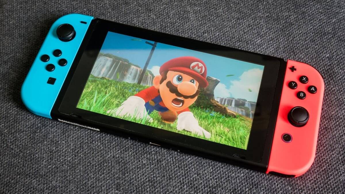 В игры с Nintendo Switch теперь можно играть на iPhone, но есть нюанс. Фото.