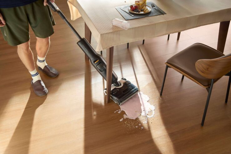 Roborock F25 ALT — моющий вертикальный беспроводной пылесос. Такой пылесос идеально дополнит современный интерьер. Фото.