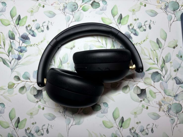 Какие полноразмерные наушники выбрать. Компактно свернуть UGREEN Studio Max2 достаточно проблематично. Фото.