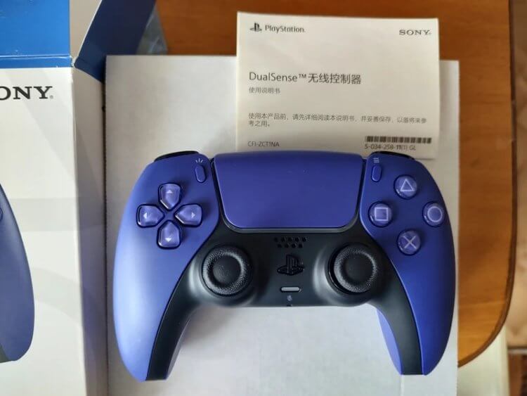 Геймпад DualSense для PS5. На выбор есть DualSense разных цветов. Геймпад DualSense для PS5. На выбор есть DualSense разных цветов. Фото.