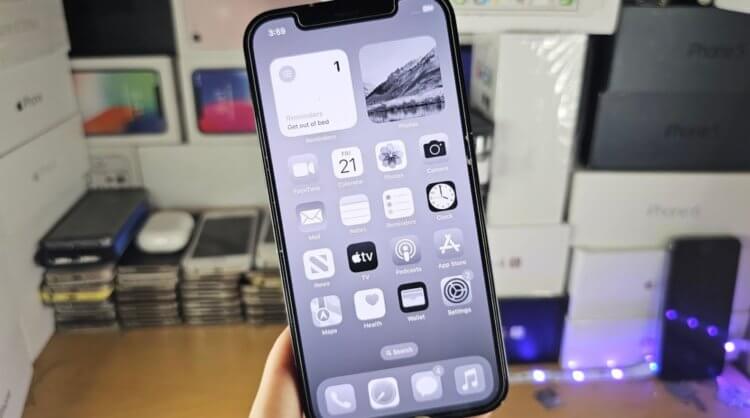 Как вернуть цветные иконки, если они стали черно-белыми на iPhone с iOS 18. Как вернуть цветные иконки, если они стали черно-белыми на iPhone с iOS 18. Фото.