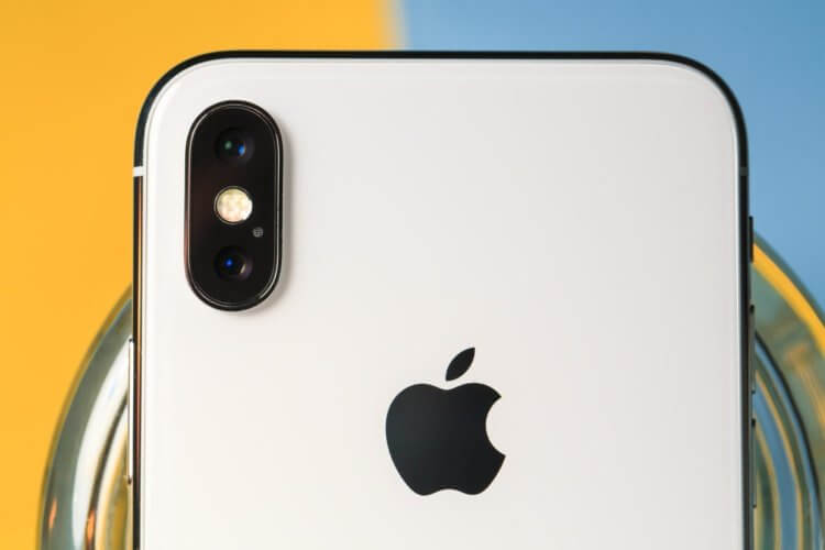 Главный эксперт по Apple объяснил, почему вы скоро вообще не захотите покупать iPhone. Последний значимый редизайн iPhone был в момент выхода iPhone X, то есть почти 8 лет назад. Изображение: cnet.com. Главный эксперт по Apple объяснил, почему вы скоро вообще не захотите покупать iPhone. Последний значимый редизайн iPhone был в момент выхода iPhone X, то есть почти 8 лет назад. Изображение: cnet.com. Фото.