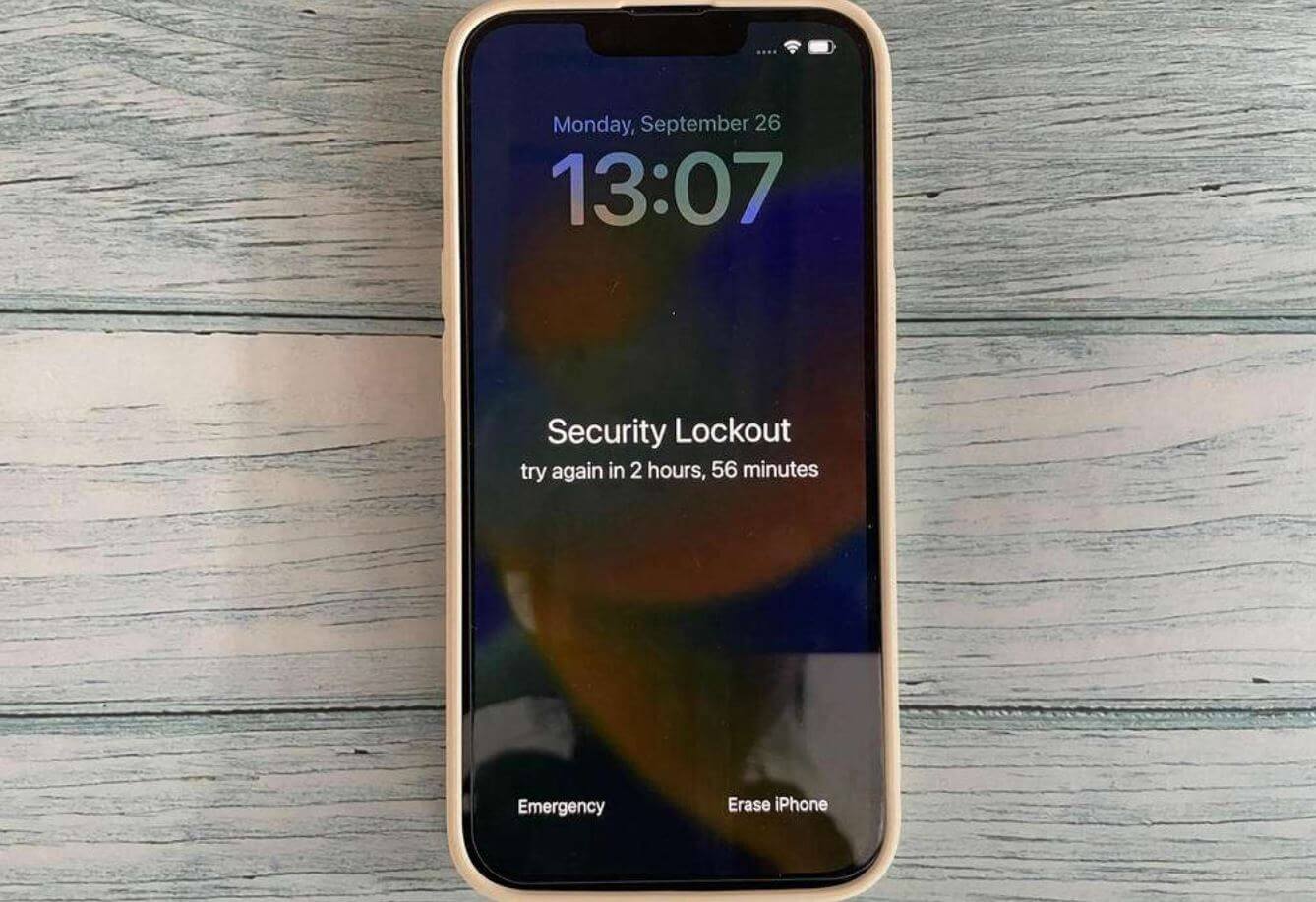 Как в России под видом установки банковских приложений блокируют iPhone