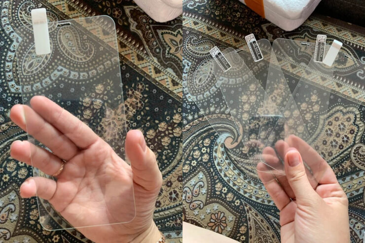 Защитное стекло для iPhone. В комплекте идет сразу четыре защитных стекла. Фото.