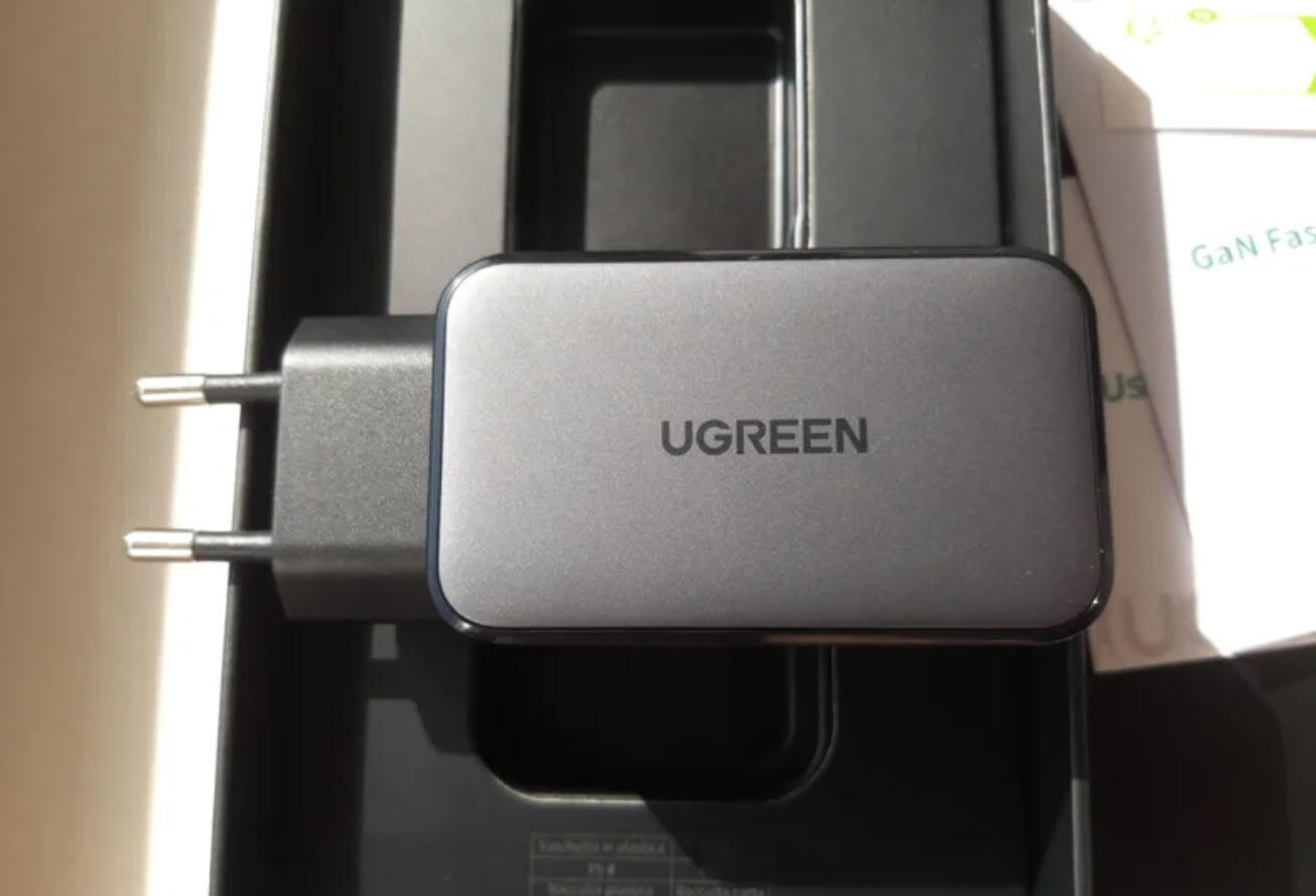 Зарядное устройство на 65 Вт. Зарядка UGREEN со скидкой прямо сейчас — берите, чтобы не пожалеть! Зарядное устройство на 65 Вт. Зарядка UGREEN со скидкой прямо сейчас — берите, чтобы не пожалеть! Фото.