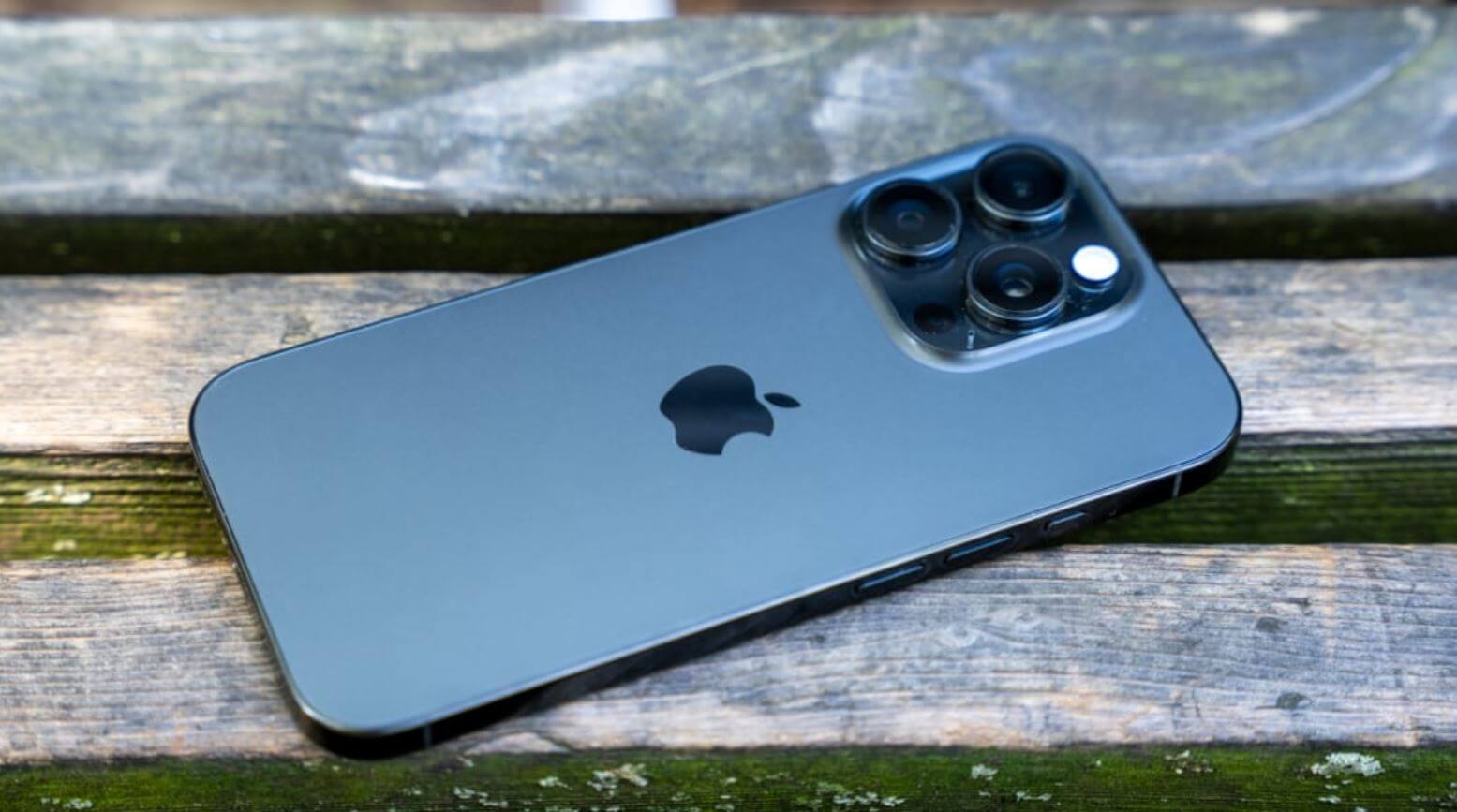 Стоит ли покупать iPhone 16 Pro в 2025. В целом, у смартфона только один существенный недостаток. Но купить его стоит. Фото: pcmag.com. Стоит ли покупать iPhone 16 Pro в 2025. В целом, у смартфона только один существенный недостаток. Но купить его стоит. Фото: pcmag.com. Фото.