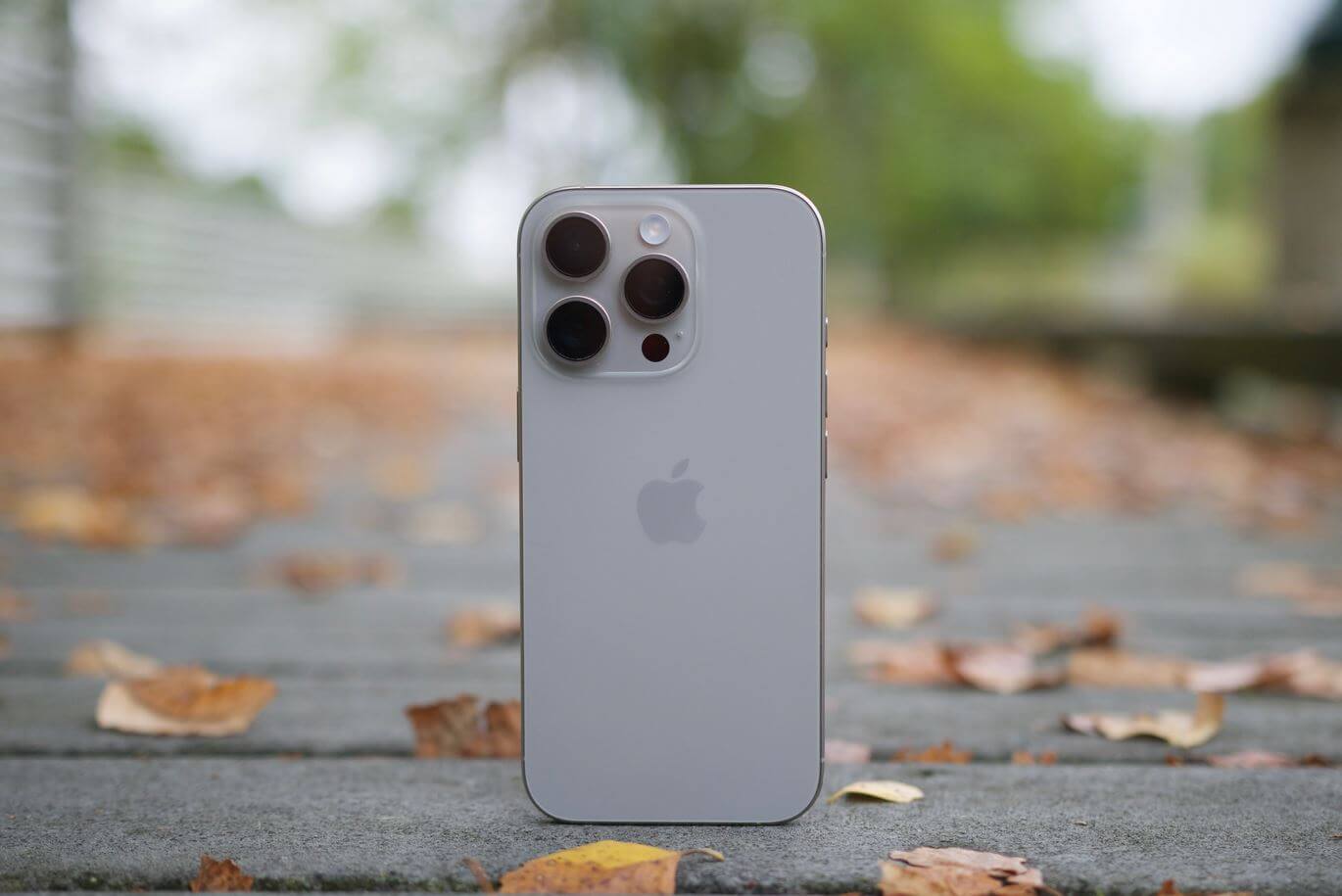 Стоит ли покупать iPhone 16 Pro в 2025 году. Отзыв реального владельца