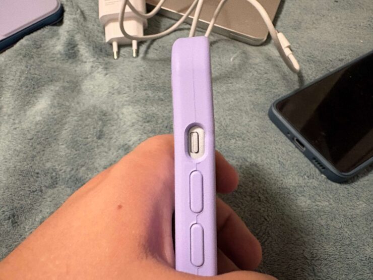 Переключатель беззвучного режима на iPhone. Вот такой переключатель на старых айфонах. Фото.