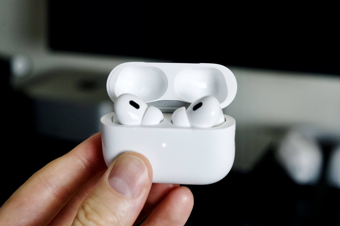 3 причины купить AirPods Pro 2 в 2025 году и не ждать выхода новых наушников Apple