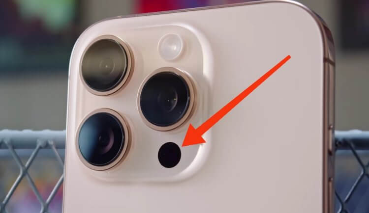 Что за черная точка у камеры iPhone сзади и для чего она нужна. Зачем и для кого они это придумали?. Изображение: GSMArena Official. Что за черная точка у камеры iPhone сзади и для чего она нужна. Зачем и для кого они это придумали?. Изображение: GSMArena Official. Фото.