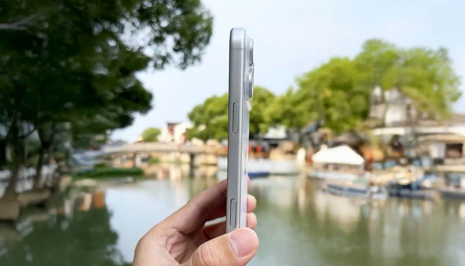 Какой iPhone дольше держит заряд. Максимальная модель iPhone 17 Pro станет толще из-за аккумулятора. Фото: 9to5mac. Какой iPhone дольше держит заряд. Максимальная модель iPhone 17 Pro станет толще из-за аккумулятора. Фото: 9to5mac. Фото.