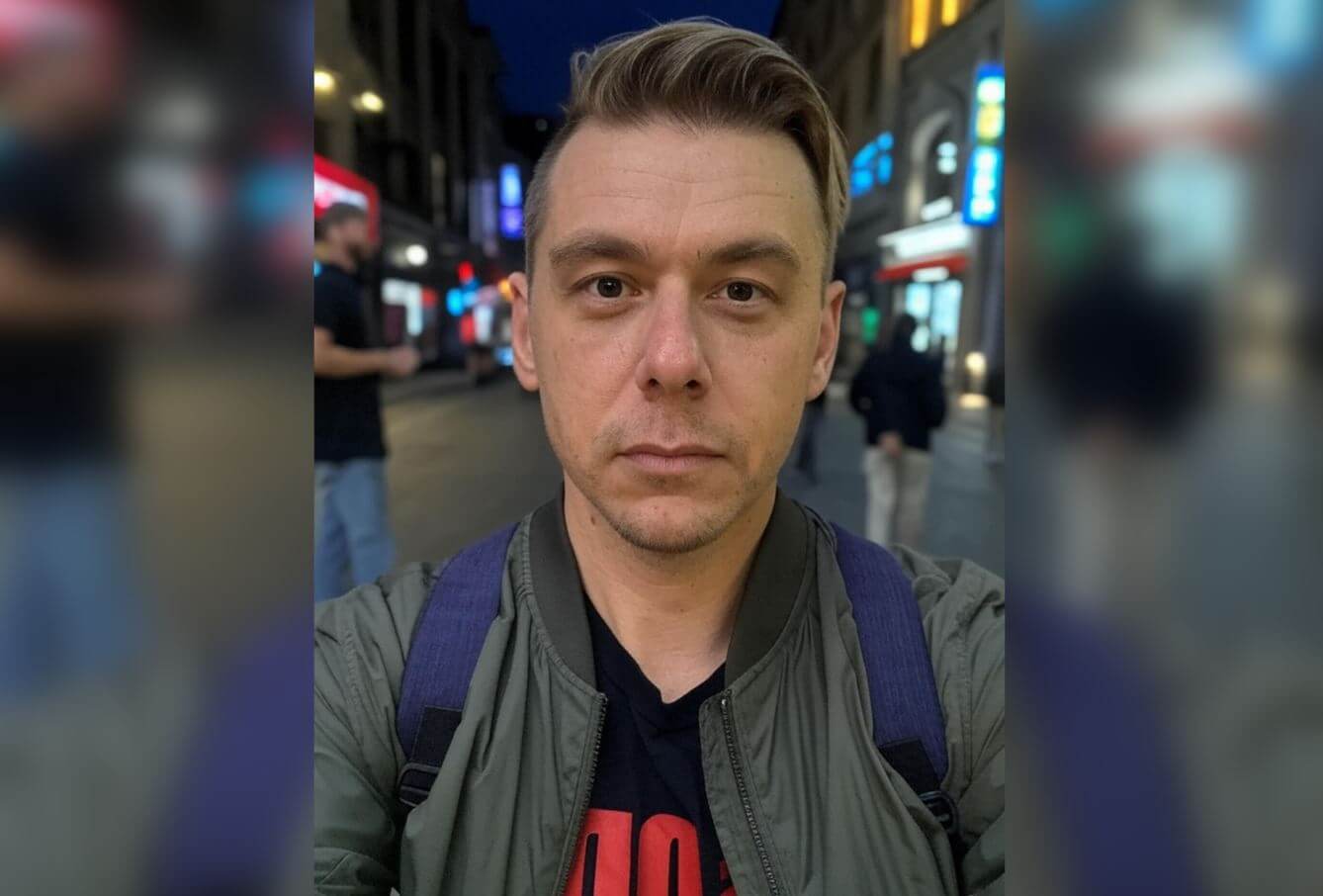 Как сделать хайповое фото со звездой через ChatGPT и другие нейросети. Нейросеть не добавила человека на фото, а превратила меня в него, заменив лицо. Как сделать хайповое фото со звездой через ChatGPT и другие нейросети. Нейросеть не добавила человека на фото, а превратила меня в него, заменив лицо. Фото.