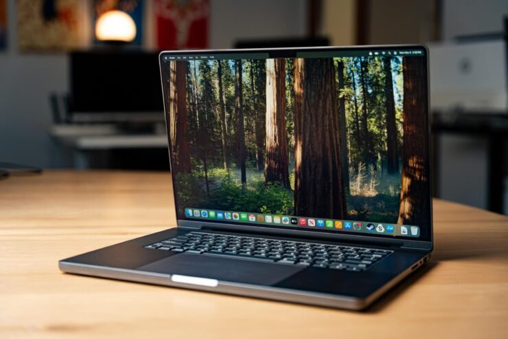 Чем MacBook Pro M5 будет отличаться от MacBook Pro M4. Дизайн MacBook Pro M5 ничем не будет отличаться от модели с процессором M4. Изображение: digitaltrends.com. Чем MacBook Pro M5 будет отличаться от MacBook Pro M4. Дизайн MacBook Pro M5 ничем не будет отличаться от модели с процессором M4. Изображение: digitaltrends.com. Фото.