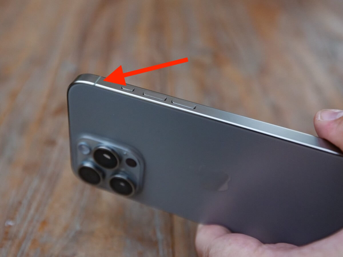 Зачем нужны пластиковые полосы на боковых гранях iPhone