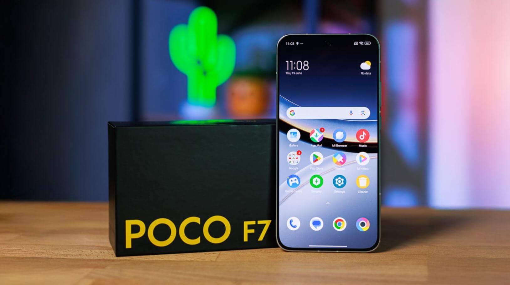У какого смартфона POCO лучше экран. У POCO F7 более закругленные углы экрана, чем у POCO F7 Pro. Фото: phonearena.com. У какого смартфона POCO лучше экран. У POCO F7 более закругленные углы экрана, чем у POCO F7 Pro. Фото: phonearena.com. Фото.