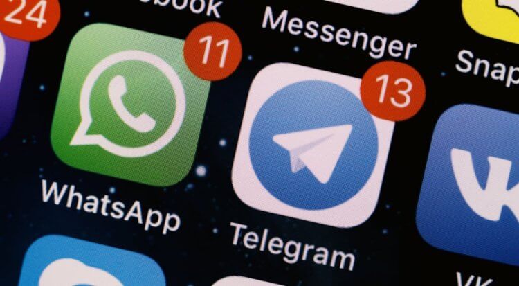 Блокировка WhatsApp в России: что говорят о возможном отключении мессенджера. Лучше держите на смартфоне несколько альтернатив для Ватсапа, чтобы не остаться без связи. Изображение: cybernews.com. Блокировка WhatsApp в России: что говорят о возможном отключении мессенджера. Лучше держите на смартфоне несколько альтернатив для Ватсапа, чтобы не остаться без связи. Изображение: cybernews.com. Фото.