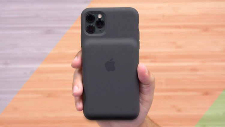 Чехол-аккумулятор и бампер как у iPhone 4: какие аксессуары Apple выпустит специально для iPhone 17 Air. Чехол-аккумулятор прилично увеличивает толщину устройства. Изображение: macrumors.com. Чехол-аккумулятор и бампер как у iPhone 4: какие аксессуары Apple выпустит специально для iPhone 17 Air. Чехол-аккумулятор прилично увеличивает толщину устройства. Изображение: macrumors.com. Фото.