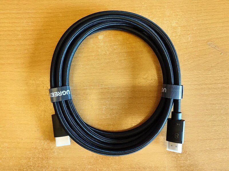 Кабель HDMI 2.1. Кабель отлично подойдет для современных игровых консолей. Фото.