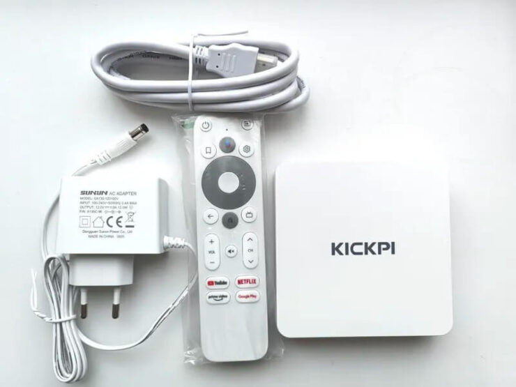 ТВ-приставка на Андроиде. Приставка компактная и не займет много место возле телвизора. Фото.