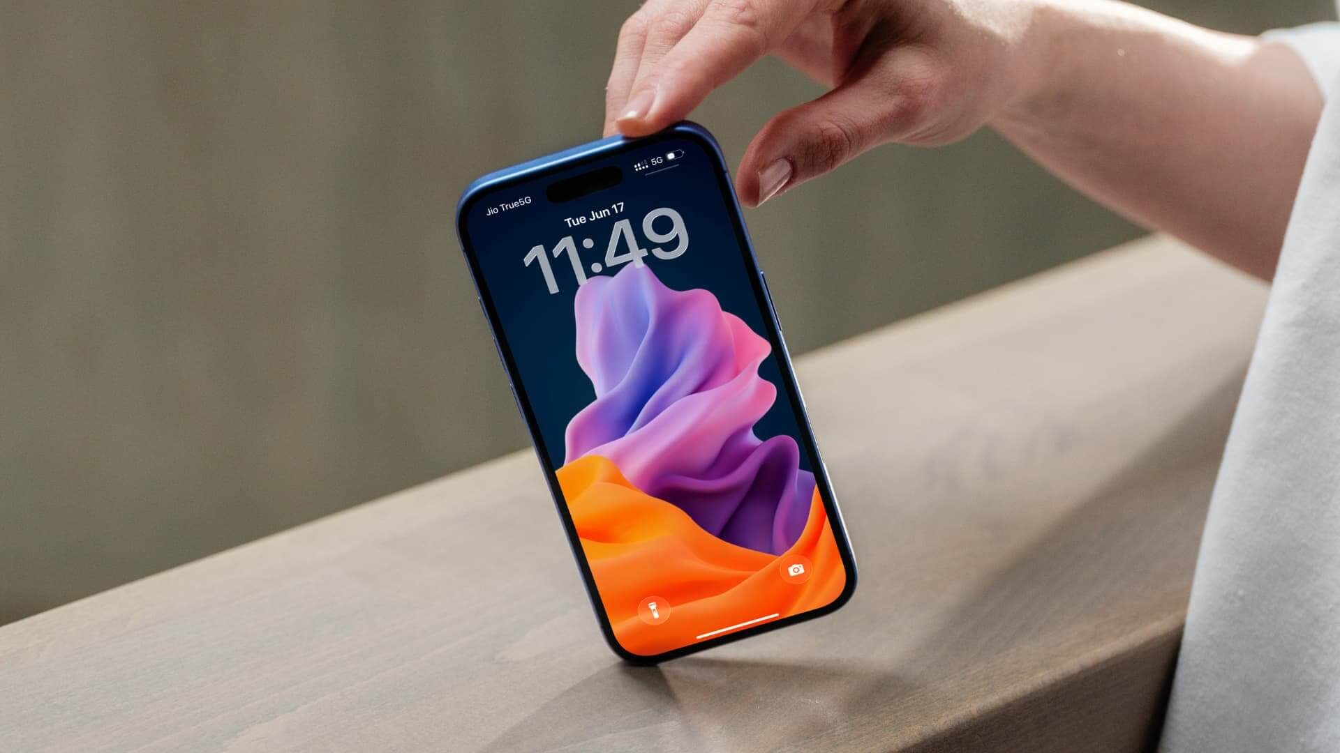 Как включить объемные 3D-обои на iPhone с iOS 26