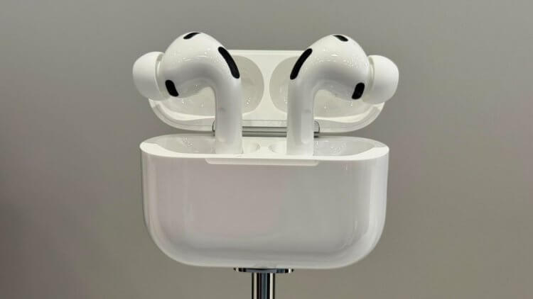 Что изменилось в AirPods Pro 3 по сравнению с AirPods Pro 2. 8 ключевых отличий наушников Apple. Внешний вид самих наушников изменился достаточно серьезно. Изображение: cnet.com. Что изменилось в AirPods Pro 3 по сравнению с AirPods Pro 2. 8 ключевых отличий наушников Apple. Внешний вид самих наушников изменился достаточно серьезно. Изображение: cnet.com. Фото.