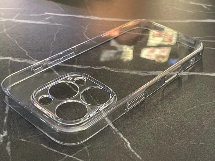 Прозрачный чехол для айфона. Прозрачный чехол для iPhone — нестареющая классика. Фото.