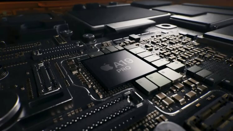 Процессоры A19 и A19 Pro в линейке iPhone 17. Где какой чип и чем они различаются. Фото.
