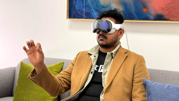 Vision Pro тоже должен получить обновление и процессор M5. Изображение: wired.com. Фото.