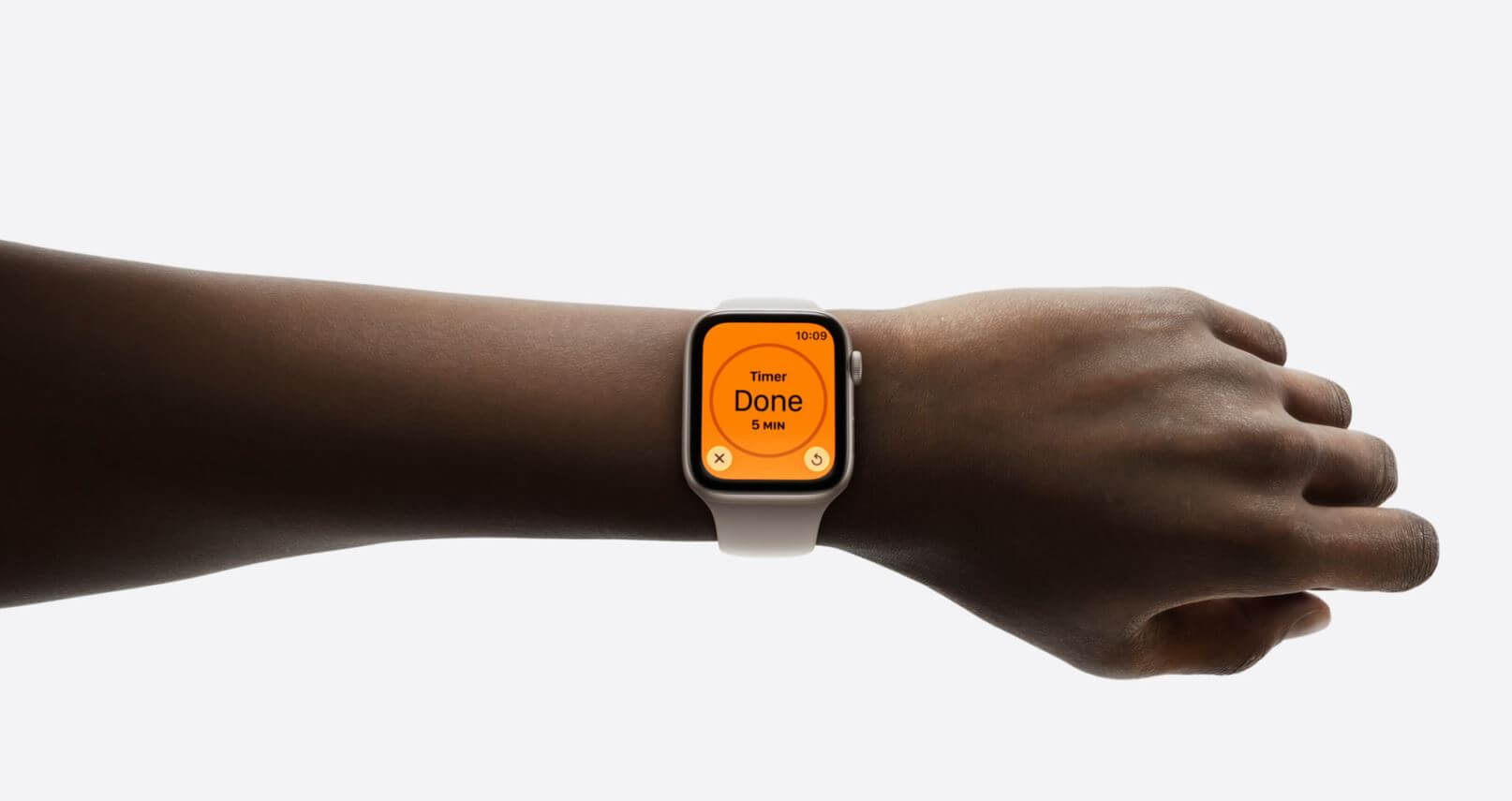 Что нового в Apple Watch SE 3. Новые SE 3 поддерживают фишки дорогих моделей вроде жестов. Что нового в Apple Watch SE 3. Новые SE 3 поддерживают фишки дорогих моделей вроде жестов. Фото.