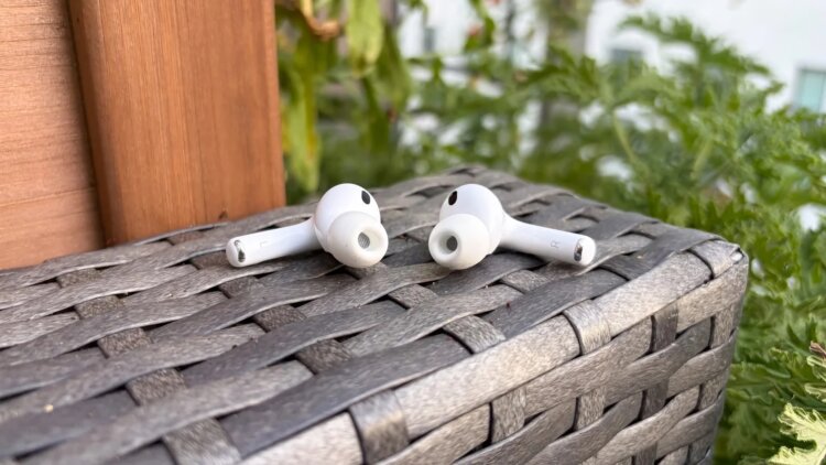 Качество звучания AirPods Pro 3. Звук не стал хуже и даже немного улучшился. Изображение: cnn.com. Качество звучания AirPods Pro 3. Звук не стал хуже и даже немного улучшился. Изображение: cnn.com. Фото.