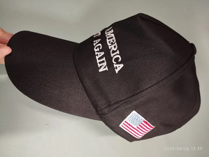 Кепка как у Трампа. Такая же кепка есть в красном цвете. Кепка как у Трампа. Такая же кепка есть в красном цвете. Фото.
