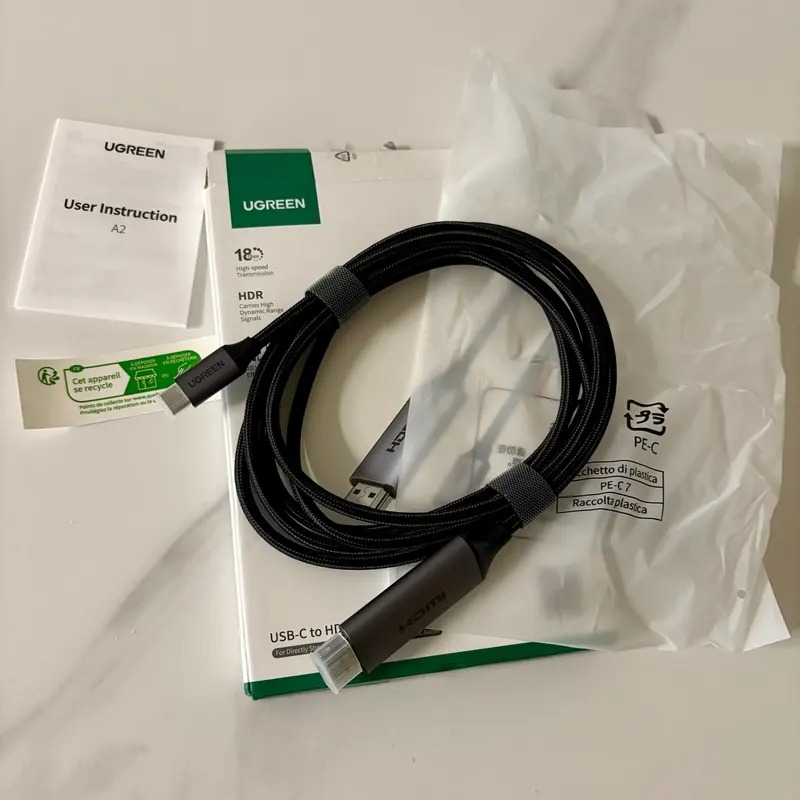 Провод USB-C HDMI. Кабель позволит вывести картинку на телевизор даже с айфона. Провод USB-C HDMI. Кабель позволит вывести картинку на телевизор даже с айфона. Фото.