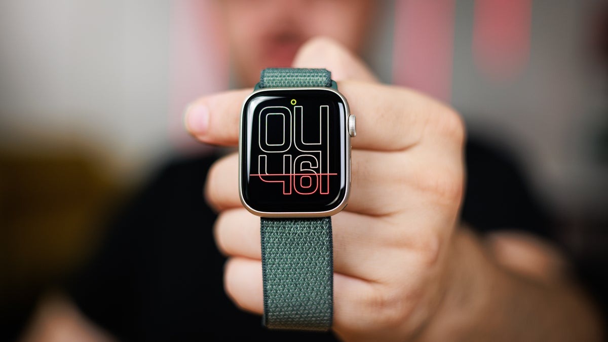 Умные часы Apple Watch SE 2025 года. Always On Display теперь есть и в Apple Watch SE 3. Изображение: phonearena.com. Умные часы Apple Watch SE 2025 года. Always On Display теперь есть и в Apple Watch SE 3. Изображение: phonearena.com. Фото.