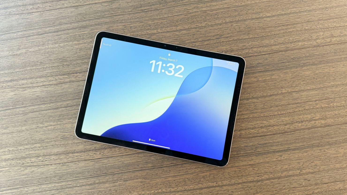 Какой iPad купить в 2025. У планшета качественный дисплей, и отсутствие 120 Гц вы можете даже не заметить. Изображение: edition.cnn.com. Какой iPad купить в 2025. У планшета качественный дисплей, и отсутствие 120 Гц вы можете даже не заметить. Изображение: edition.cnn.com. Фото.