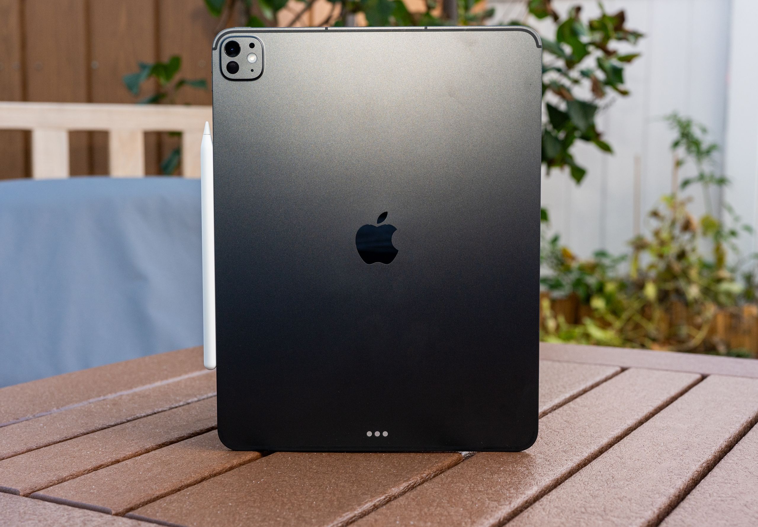 Новый iPad Pro получит главную фишку iPhone 17 Pro и превратится в настоящий игровой планшет. iPad Pro следующего поколения не будет перегреваться под нагрузкой. Изображение: wired.com. Новый iPad Pro получит главную фишку iPhone 17 Pro и превратится в настоящий игровой планшет. iPad Pro следующего поколения не будет перегреваться под нагрузкой. Изображение: wired.com. Фото.