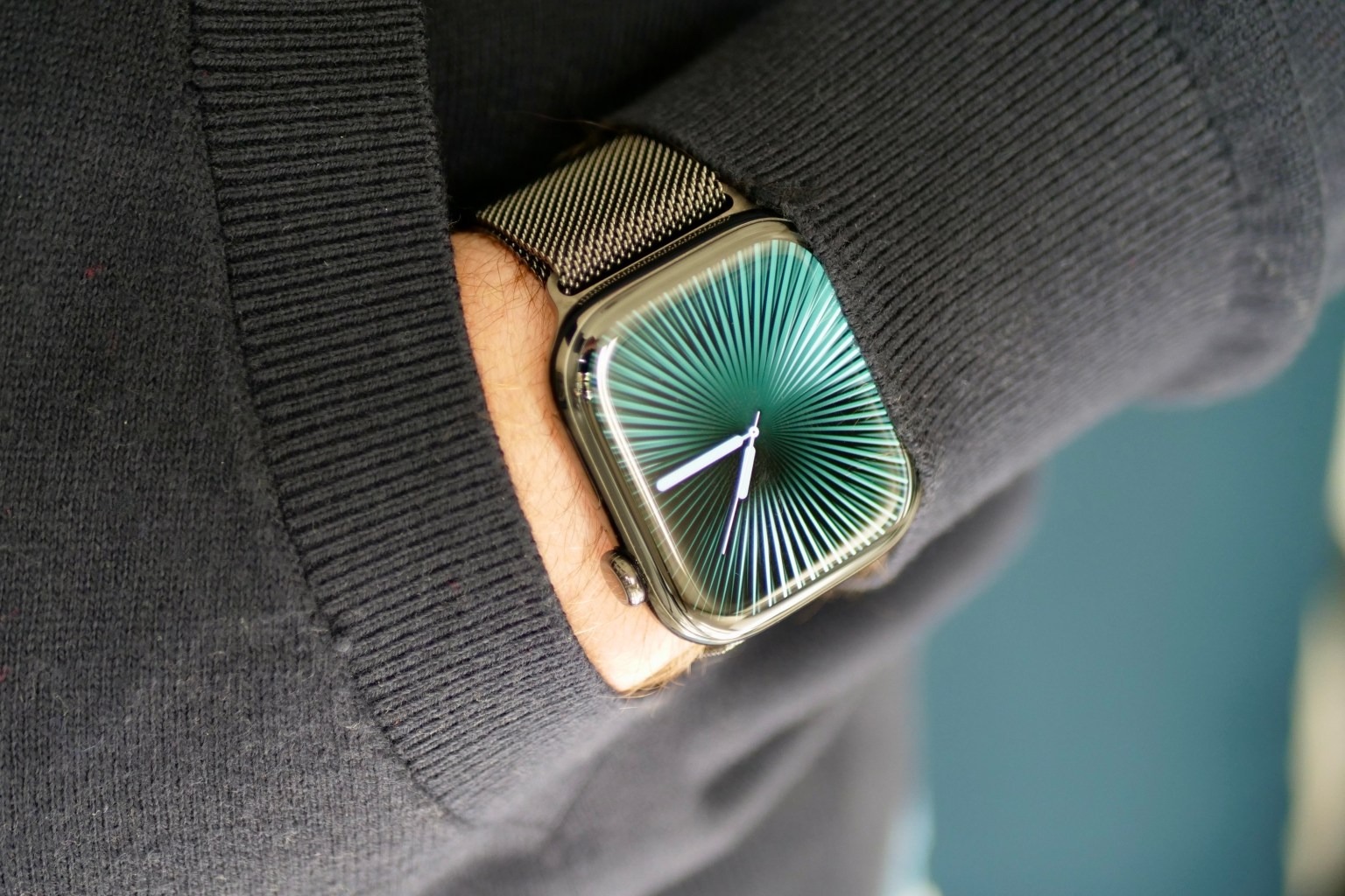 Стоит ли покупать титановые Apple Watch. Титановые Apple Watch выглядят реально стильно. Изображение: digitaltrends.com. Стоит ли покупать титановые Apple Watch. Титановые Apple Watch выглядят реально стильно. Изображение: digitaltrends.com. Фото.