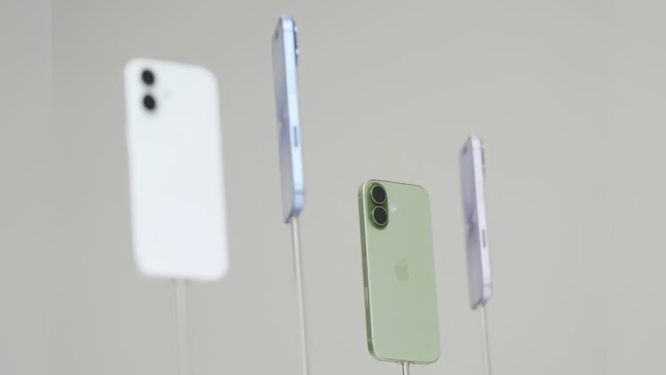 Apple запретила импорт iPhone из Индии. Большинство из них везли в Россию. Запасайтесь яблочками, пока еще не поздно. Изображение: business-standard.com. Фото.