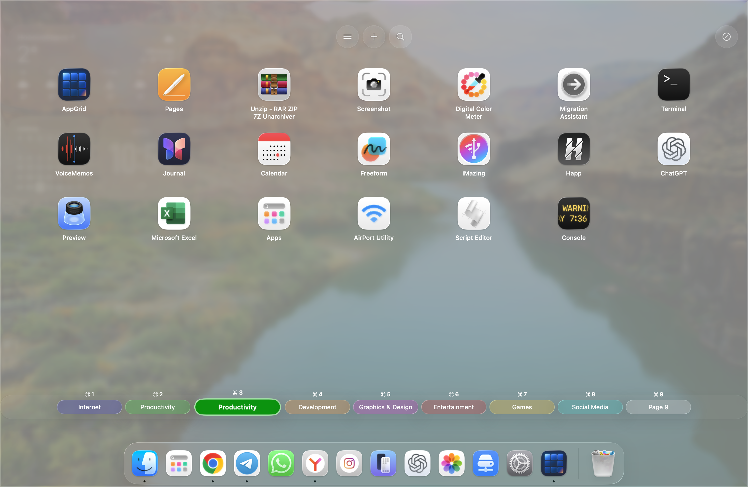 Apple отключила Launchpad с приложениями в macOS Tahoe 26, но я придумал, чем его заменить. Удобный вариант для тех, кто привык к Launchpad и не хочет от него отказываться. Фото.
