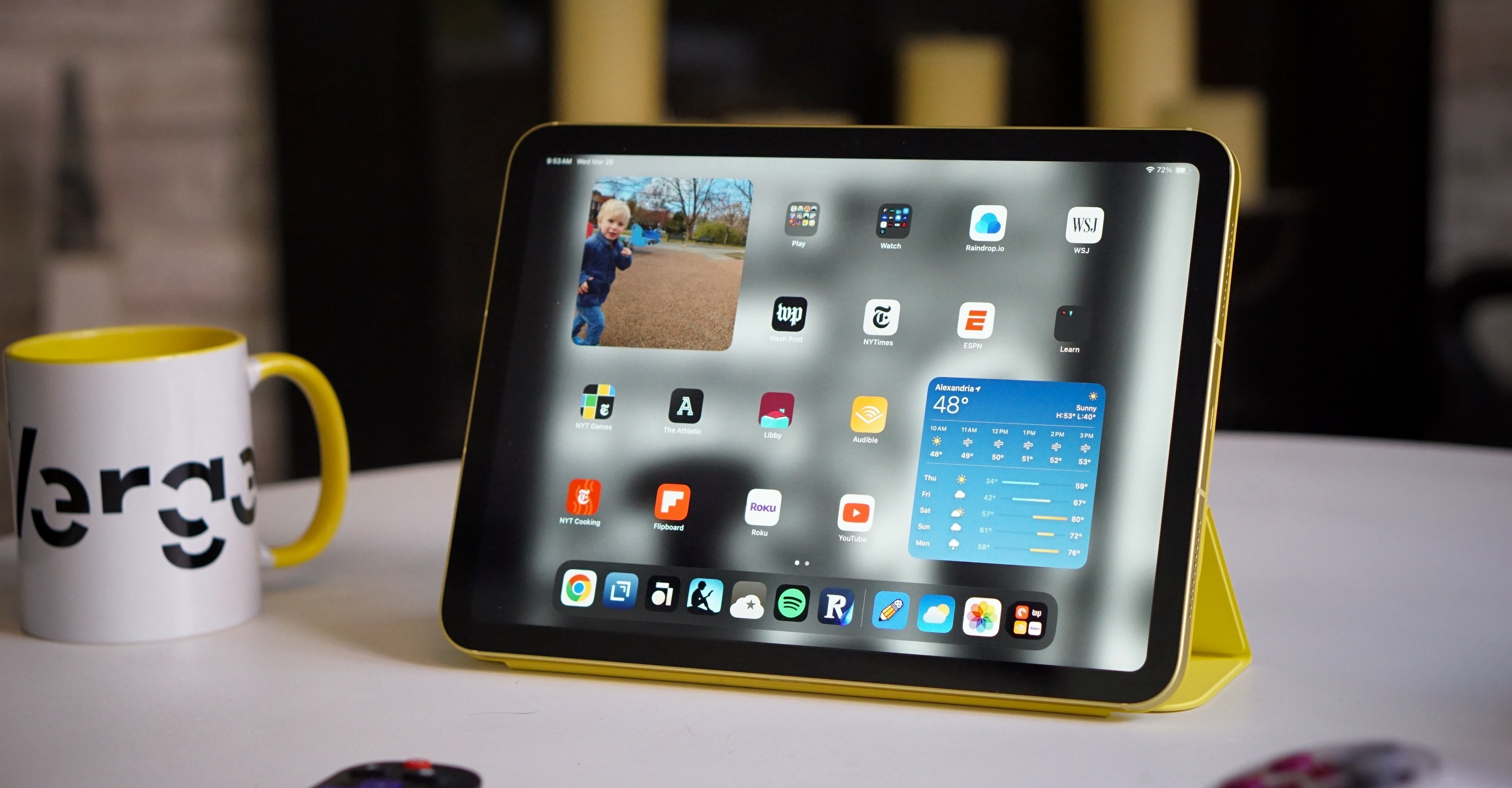 Каким будет дешевый iPad. Базовый iPad тоже получит лишь апгрейд железа. Изображение: theverge.com. Каким будет дешевый iPad. Базовый iPad тоже получит лишь апгрейд железа. Изображение: theverge.com. Фото.