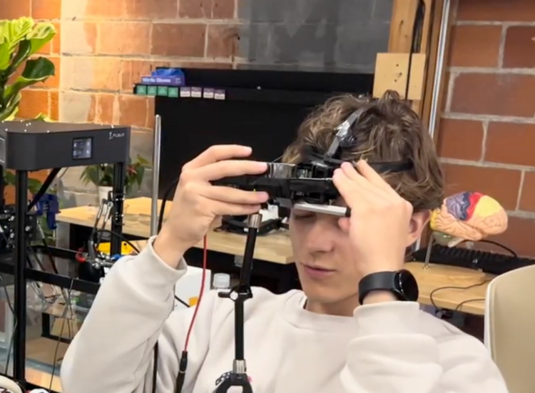 Как запах можно будет передать по блютузу. Пока генератор запахов выглядит так. Изображение: writetobrain.com. Фото.