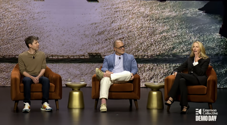 Убийца iPhone без экрана: каким будет революционное устройство бывшего дизайнера Apple с ChatGPT. Фото.