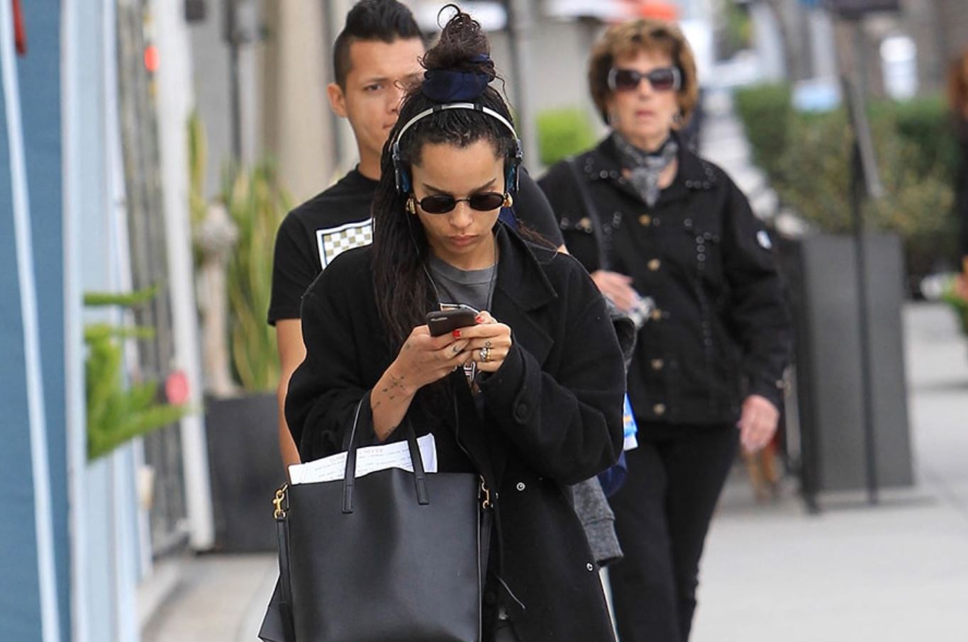 Чем проводные наушники лучше беспроводных. Выбор проводных наушников обусловлен еще и отказом от технологий, которых стало чересчур много. Фото: forbesindia.com. Чем проводные наушники лучше беспроводных. Выбор проводных наушников обусловлен еще и отказом от технологий, которых стало чересчур много. Фото: forbesindia.com. Фото.