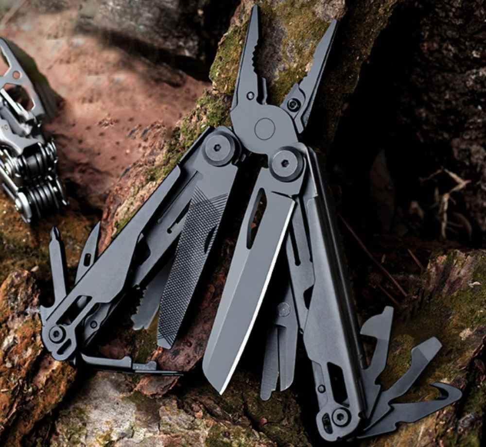 Складной нож Xiaomi. Универсальный нож заменяет массу разных инструментов. Складной нож Xiaomi. Универсальный нож заменяет массу разных инструментов. Фото.