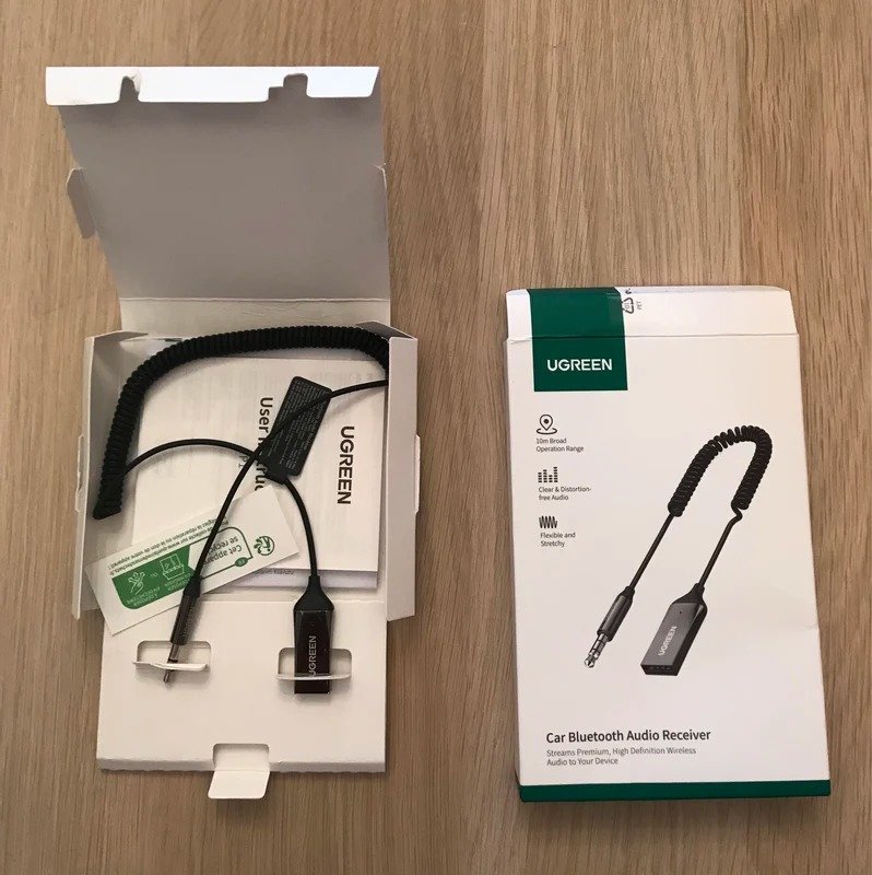 Bluetooth AUX адаптер в автомобиль. Небольшой адаптер, который добавит беспроводной звук в автомобиль. Bluetooth AUX адаптер в автомобиль. Небольшой адаптер, который добавит беспроводной звук в автомобиль. Фото.