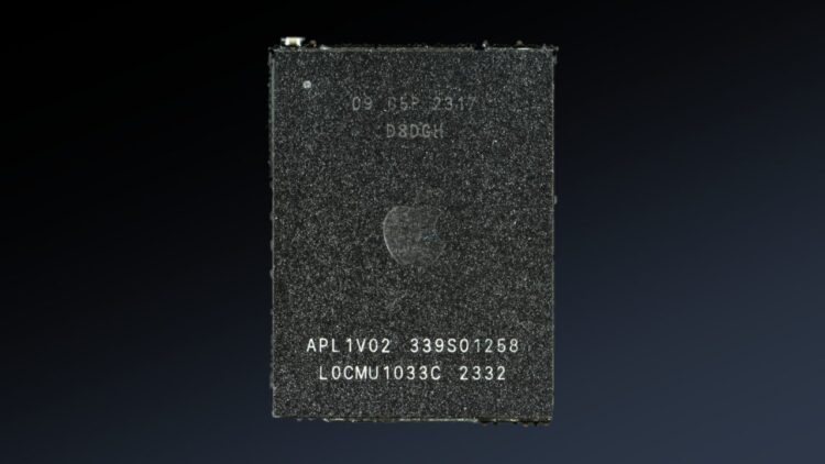 Как мировое повышение цен на оперативку повлияет на стоимость iPhone и другой техники Apple. Это чип оперативной памяти. Главнее него только процессор. Изображение: qooah.com. Фото.